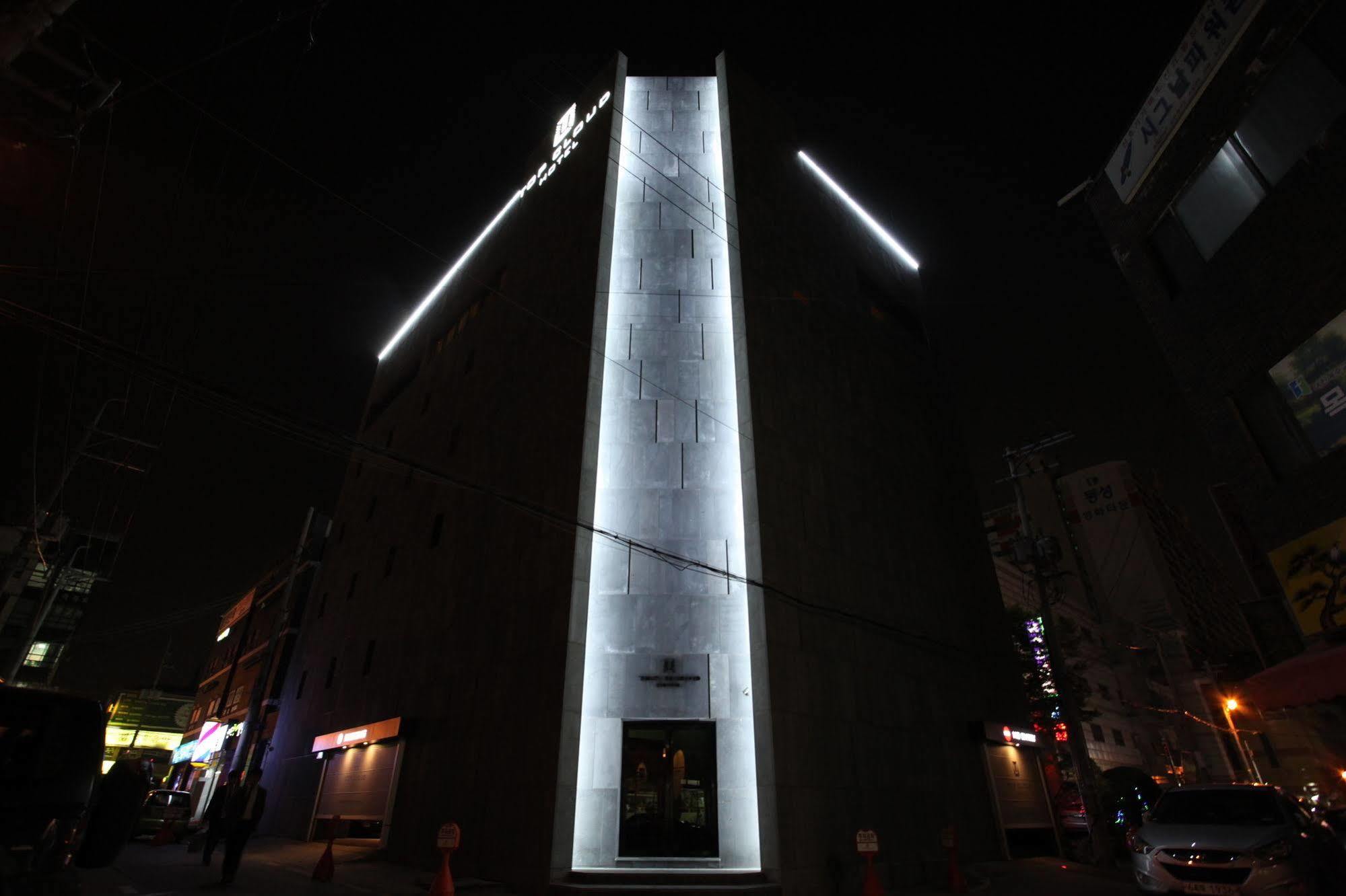 Suwon Top Cloud Hotel Exterior photo