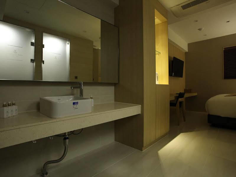 Suwon Top Cloud Hotel Exterior photo
